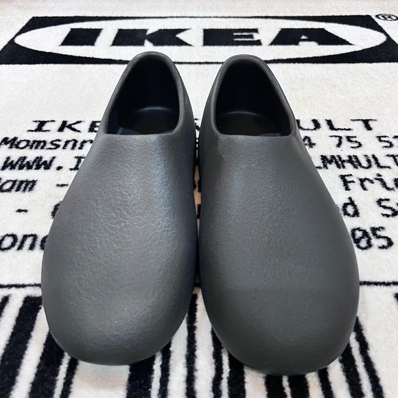 Yeezy Rubber Slip On Shoes - Black Size 10us. - Picture 2 of 8